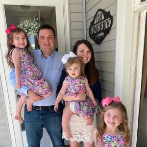 Meet your Posher, Holly